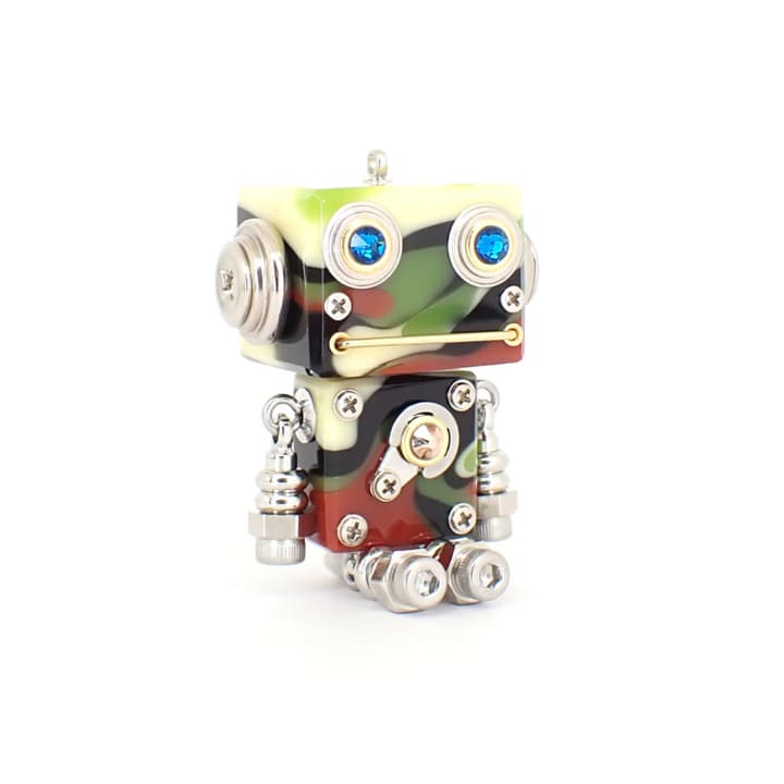 ロボットモチーフアクセサリー作品1