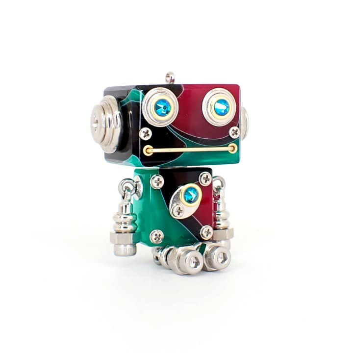 ロボットモチーフアクセサリー作品1